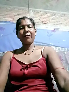Snapshot of Savita992 chatting on July 1, 2026, 6:07 pm Savita992 online show from July 1, 2026, 6:07 pm