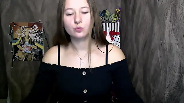 Snapshot of Linda_S_ chatting on September 23, 2025, 9:12 am Linda S online show from September 23, 2025, 9:12 am