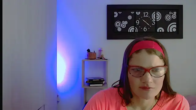 Camila-ventura online show from May 6, 2026, 2:22 pm