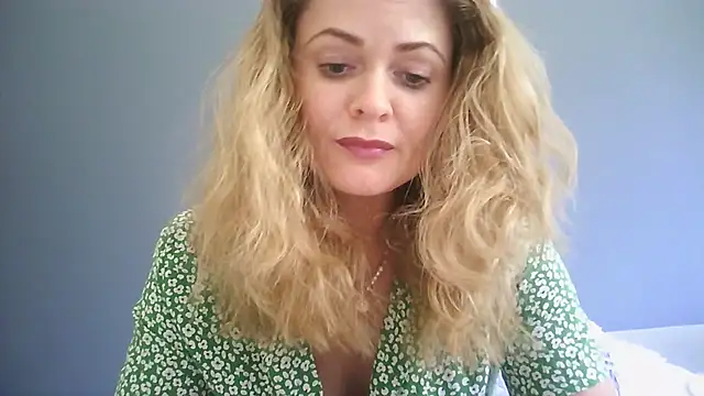 Ginger-bb online show from June 25, 2026, 11:15 am