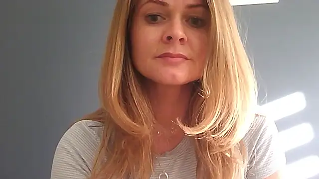 Ginger-bb online show from June 30, 2026, 5:03 pm