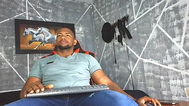 big blackmen19 online show from May 21, 2026, 1:51 pm