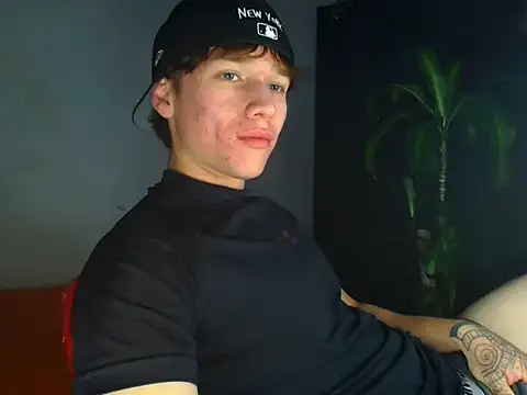 Logan sixxer online show from November 14, 2025, 11:13 pm