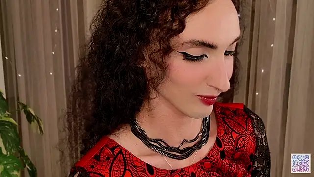 Snapshot of Queen_of_tease chatting on September 19, 2025, 4:18 pm Queen of tease online show from September 19, 2025, 4:18 pm