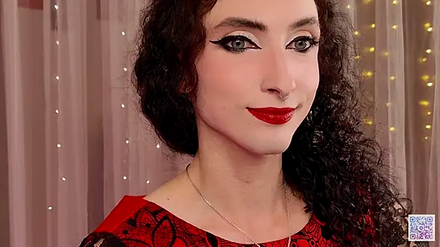 Snapshot of Queen_of_tease chatting on September 29, 2025, 7:19 pm Queen of tease online show from September 29, 2025, 7:19 pm