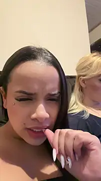 monikee69 online show from June 19, 2026, 2:49 am