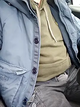 cazzoweb online show from November 24, 2025, 9:53 am