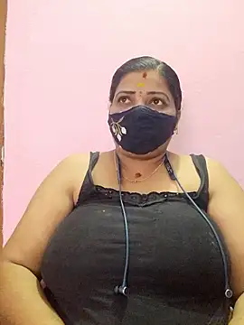 Snapshot of lathikaqueentamil chatting on September 30, 2025, 4:45 pm lathikaqueentamil online show from September 30, 2025, 4:45 pm