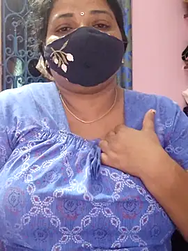 Snapshot of lathikaqueentamil chatting on October 26, 2025, 10:21 am lathikaqueentamil online show from October 26, 2025, 10:21 am