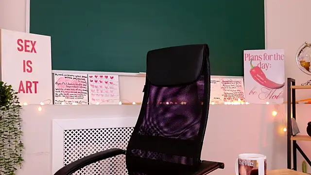 Snapshot of NoraHaynes chatting on May 22, 2026, 3:02 am NoraHaynes online show from May 22, 2026, 3:02 am