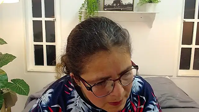 Linda banks  online show from May 26, 2026, 1:12 am