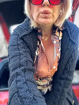 Milena-MilfaXXX online show from April 7, 2026, 3:51 am