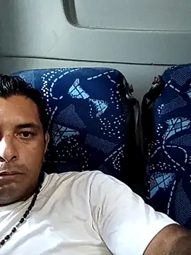 125Delfin90 online show from April 21, 2026, 1:39 pm