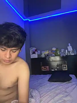 Kailertwink online show from June 6, 2026, 4:23 pm