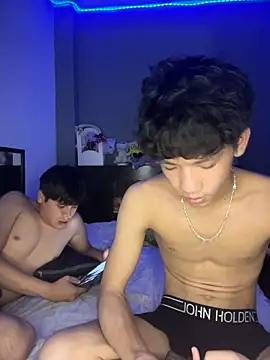 Kailertwink online show from June 10, 2026, 9:14 pm