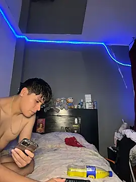 Kailertwink online show from July 6, 2026, 4:53 am