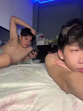 Kailertwink online show from July 28, 2026, 3:08 pm