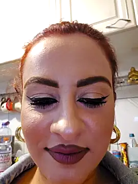 Snapshot of ShineBright88 chatting on February 22, 2026, 8:18 pm ShineBright88 online show from February 22, 2026, 8:18 pm