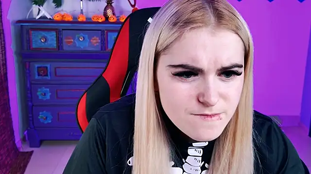 Stef Nicks online show from October 30, 2025, 9:11 am