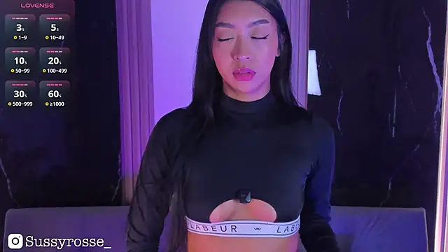 Snapshot of Sussyrosse_ chatting on October 10, 2025, 8:08 pm Sussyrosse online show from October 10, 2025, 8:08 pm