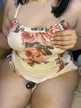 Snapshot of Theperfectbody chatting on April 2, 2026, 2:58 pm Theperfectbody online show from April 2, 2026, 2:58 pm