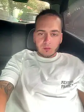 Pablo EscobarGomez online show from January 12, 2026, 3:17 pm