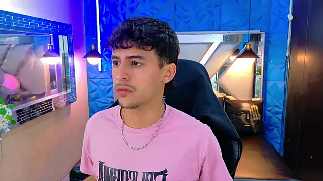 Snapshot of Alan_Del_Reyx chatting on September 21, 2025, 2:02 am Alan Del Reyx online show from September 21, 2025, 2:02 am