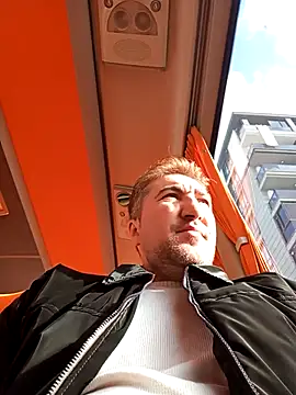 mert0359 online show from November 26, 2025, 12:28 pm