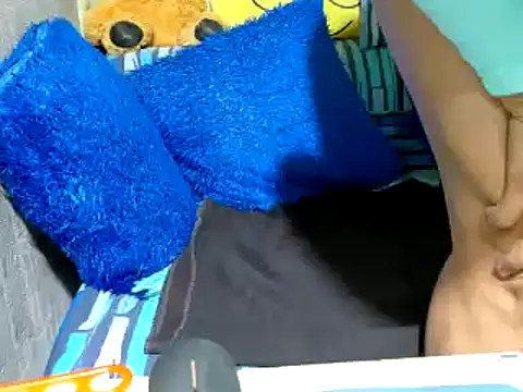 xxloveheart online show from March 13, 2026, 10:49 pm