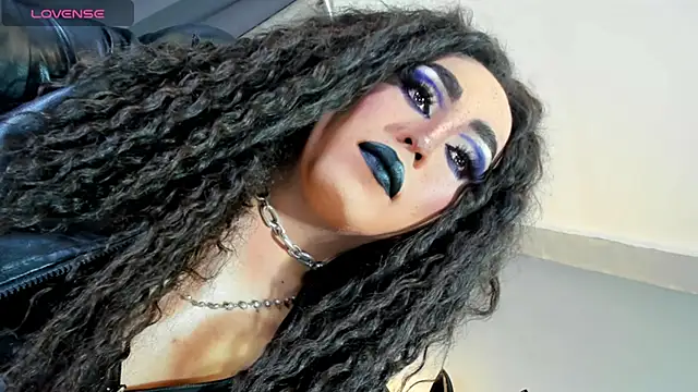 MagnaCumLoader17 online show from November 3, 2025, 9:05 pm