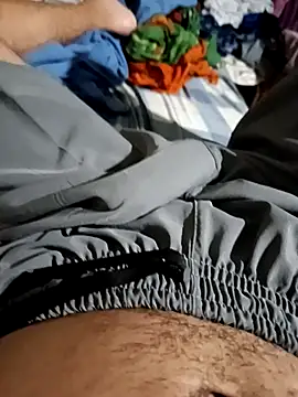 Jose20moro online show from December 1, 2025, 12:26 am