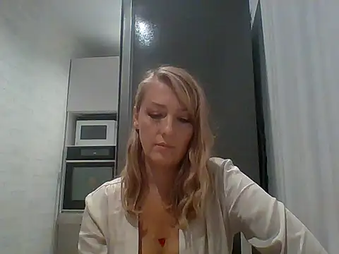 Vexxaa online show from November 12, 2025, 5:02 pm