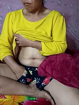 Snapshot of TinTin321 chatting on March 3, 2026, 9:31 pm TinTin321 online show from March 3, 2026, 9:31 pm