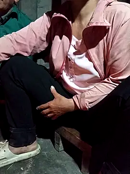 Snapshot of TinTin321 chatting on March 11, 2026, 11:38 am TinTin321 online show from March 11, 2026, 11:38 am