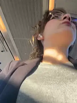 IsabellaEtha online show from April 7, 2026, 6:03 am