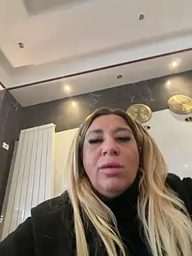 TheeaBlanco online show from December 2, 2025, 6:41 am