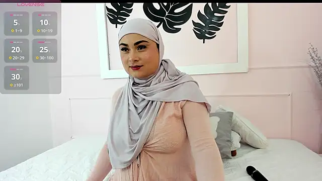 Snapshot of azaharaaa_ chatting on September 19, 2025, 11:44 am azaharaaa online show from September 19, 2025, 11:44 am