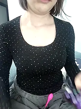 Linh linh01 online show from November 1, 2025, 3:58 pm