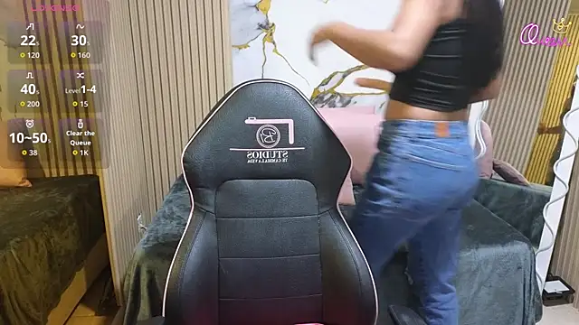 Lexy tay online show from April 6, 2026, 11:44 am