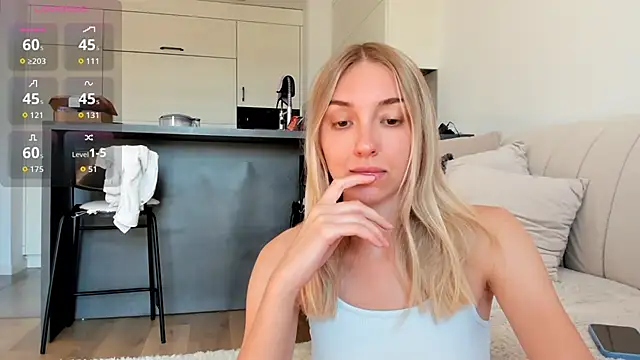 Snapshot of Sunny_Rina_ chatting on July 18, 2026, 7:01 am Sunny Rina online show from July 18, 2026, 7:01 am