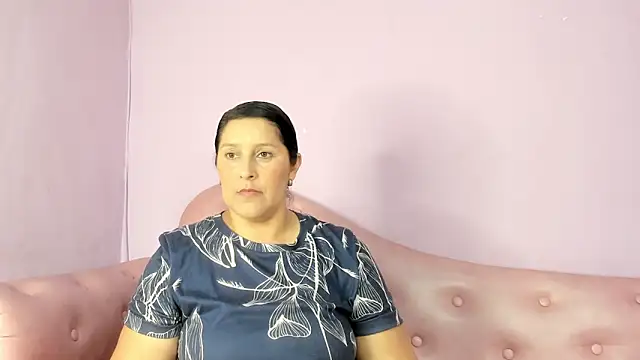 KikaDuque online show from May 15, 2026, 7:21 pm