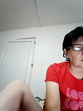 Vera Elle online show from October 7, 2025, 8:39 pm