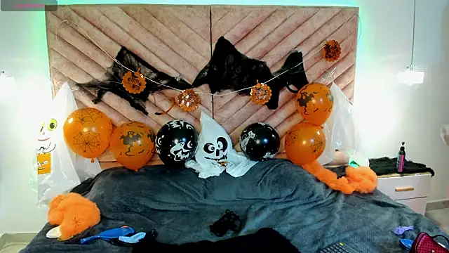 Zoe Vg online show from November 14, 2025, 4:06 pm