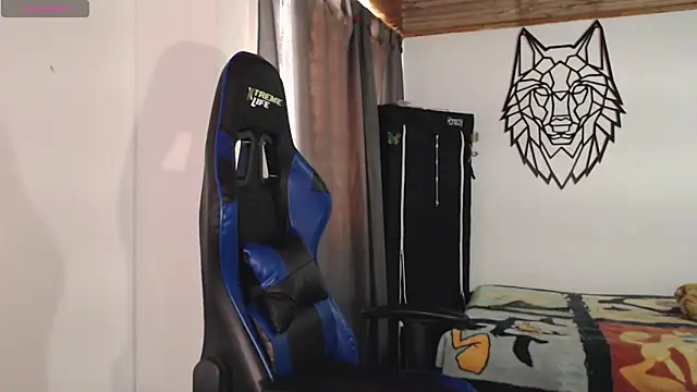 Sweet-Cris online show from November 20, 2025, 5:12 pm