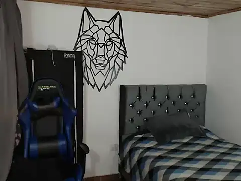 Sweet-Cris online show from March 17, 2026, 7:17 pm