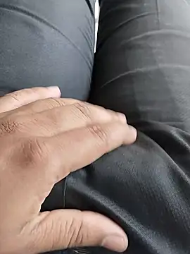 hunk28 6 online show from October 20, 2025, 8:26 am