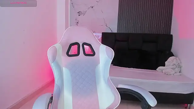 Snapshot of chloesagee chatting on March 4, 2026, 10:16 pm chloesagee online show from March 4, 2026, 10:16 pm