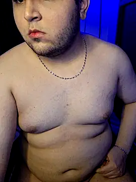 kit hott online show from July 5, 2026, 9:33 pm
