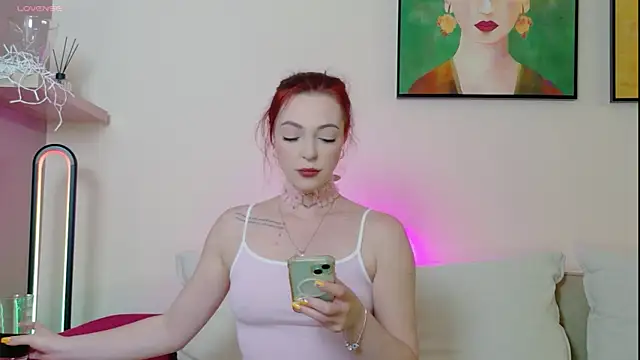 Snapshot of New_Kessie chatting on November 14, 2025, 7:23 pm New Kessie online show from November 14, 2025, 7:23 pm