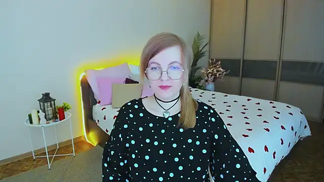 YourUniverser online show from April 2, 2026, 10:02 am